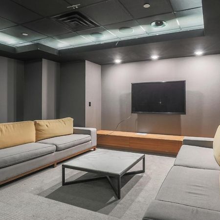 Simply Comfort. Elegant Apartments Dan Lecki Toronto Luaran gambar
