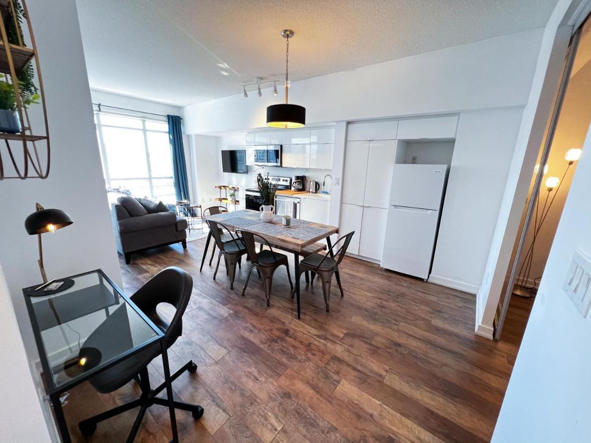 Simply Comfort. Elegant Apartments Dan Lecki Toronto Luaran gambar
