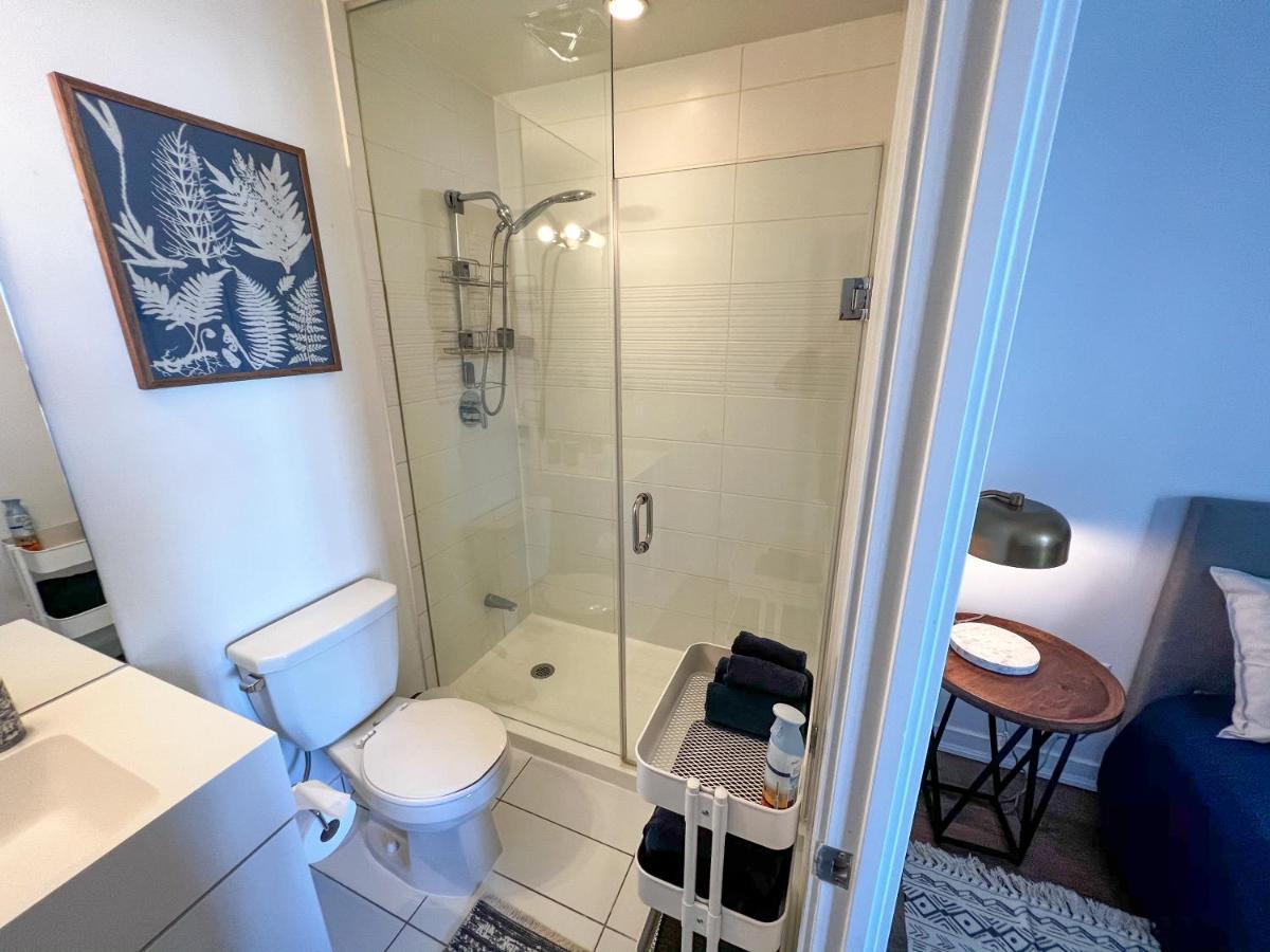 Simply Comfort. Elegant Apartments Dan Lecki Toronto Luaran gambar