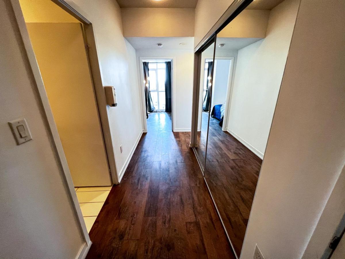 Simply Comfort. Elegant Apartments Dan Lecki Toronto Luaran gambar