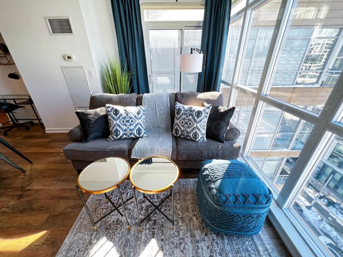 Simply Comfort. Elegant Apartments Dan Lecki Toronto Luaran gambar