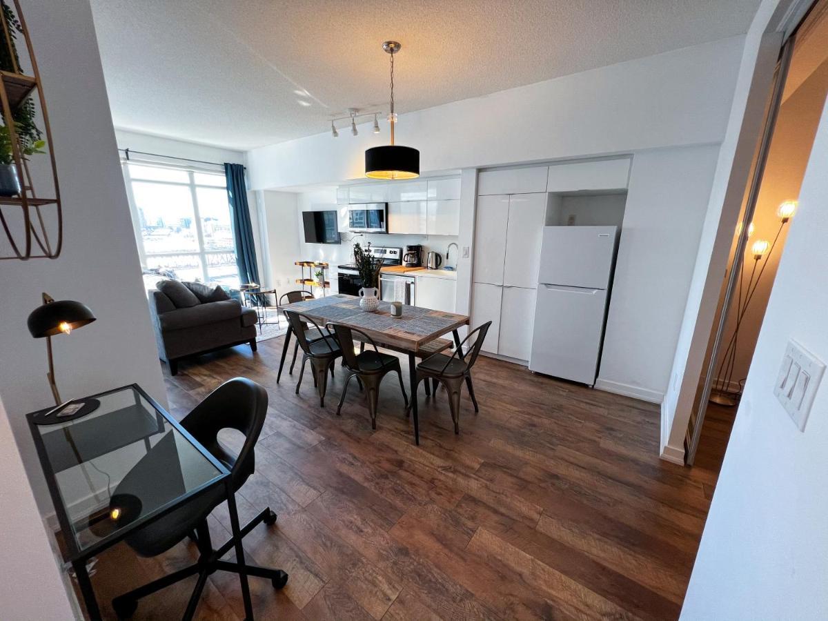 Simply Comfort. Elegant Apartments Dan Lecki Toronto Luaran gambar